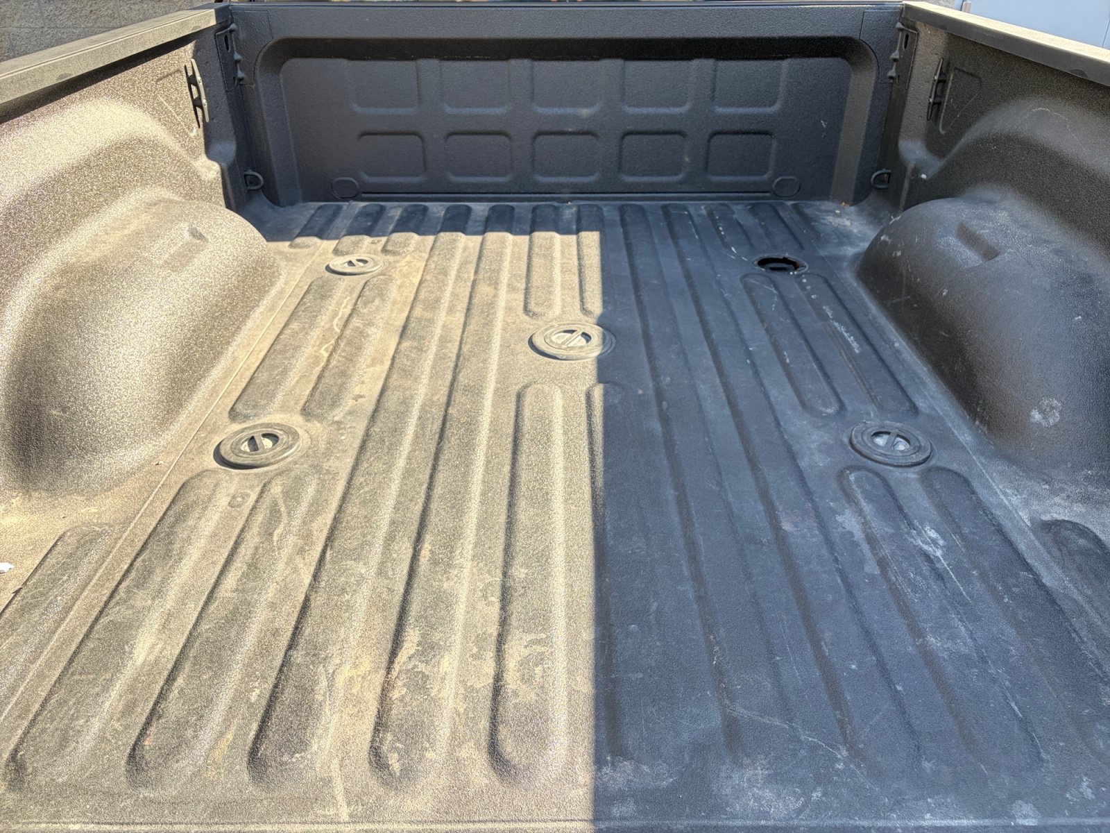 Used 2026 RAM 3500 Laramie AWD/4WD image 25