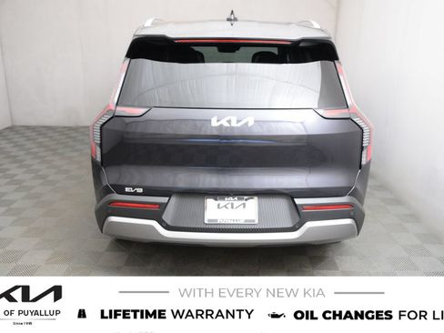 New 2026 Kia EV9 Wind AWD/4WD image 6