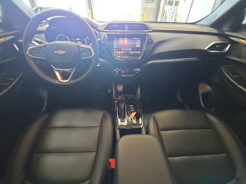 Used 2023 Chevrolet TrailBlazer ACTIV w/ Technology Package FWD image 21