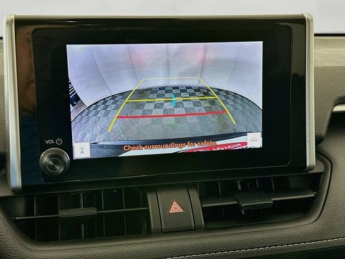 Used 2025 Toyota RAV4 XLE FWD image 14