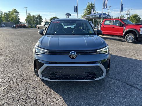 Used 2025 Volkswagen Taos S AWD/4WD image 8