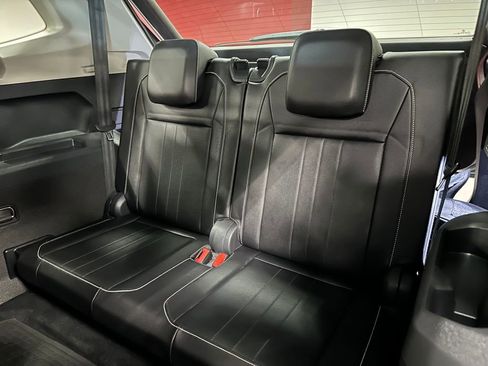 Used 2022 Volkswagen Tiguan SE image 27