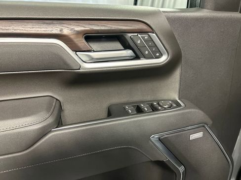 New 2026 GMC Sierra 1500 SLT w/ SLT Premium Plus Package image 12