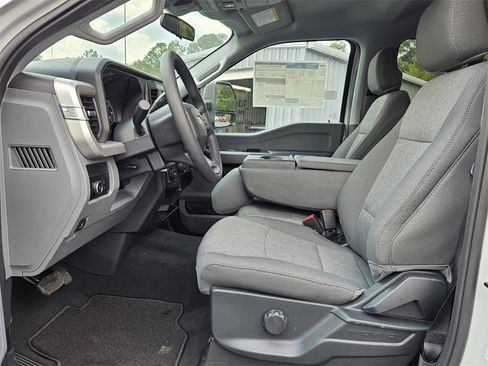 New 2026 Ford F250 XL image 5