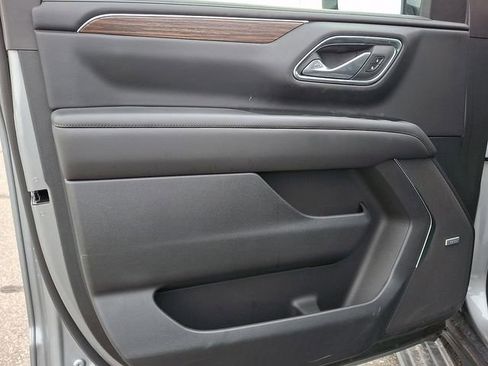 Used 2024 Chevrolet Tahoe High Country image 10