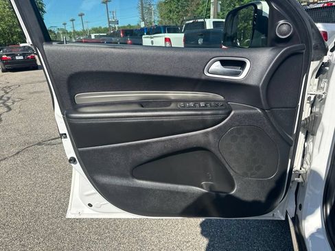 Used 2020 Dodge Durango SXT AWD/4WD image 16
