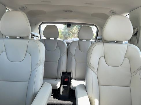 Used 2026 Volvo XC90 B6 Ultra image 26