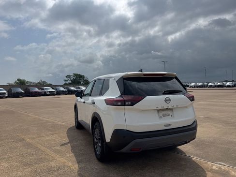 Certified 2023 Nissan Rogue S FWD image 17