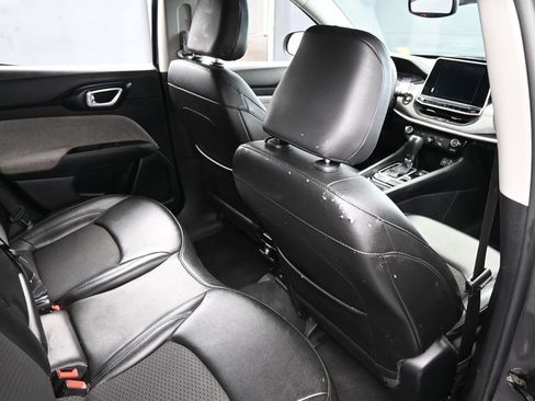 Used 2022 Jeep Compass Latitude image 43