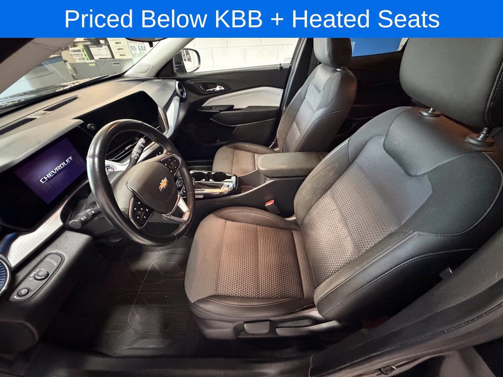 Used 2024 Chevrolet Trax LT w/ LT Convenience Package FWD image 9