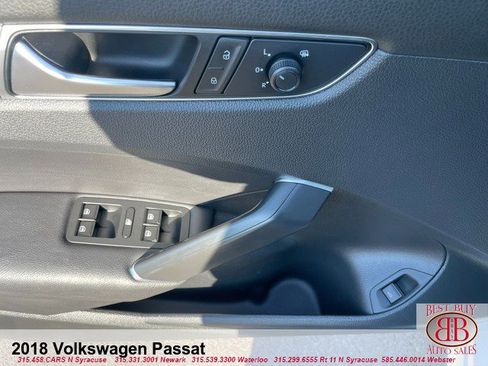 Used 2018 Volkswagen Passat 2.0T SE w/ SE Lighting Package image 13