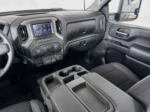 Used 2025 Chevrolet Silverado 2500 Custom w/ Custom Value Package AWD/4WD image 22