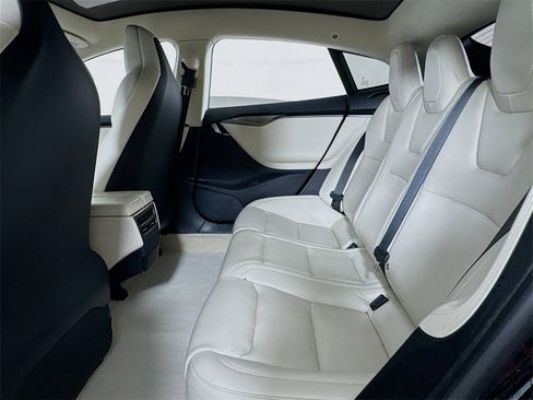 Used 2018 Tesla Model S 75D image 11