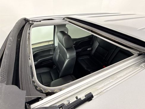 Used 2019 Chevrolet Silverado 2500 LTZ w/ LTZ Plus Package image 22