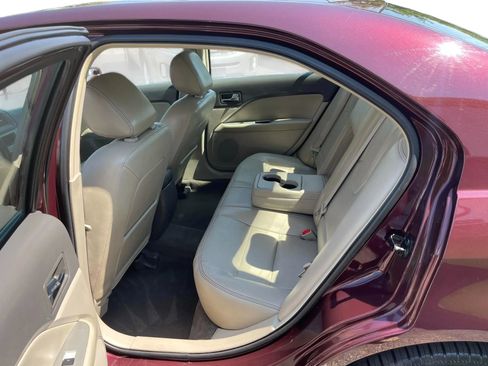 Used 2011 Ford Fusion SEL w/ 301A Rapid Spec Order Code image 11