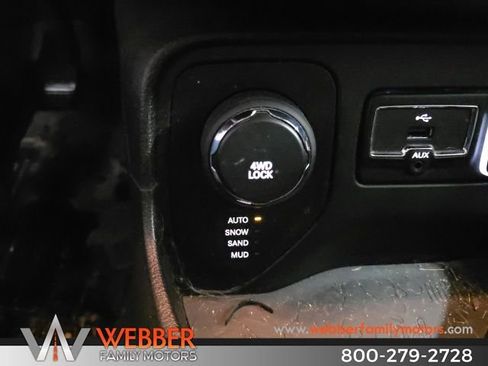Used 2017 Jeep Renegade Altitude image 23