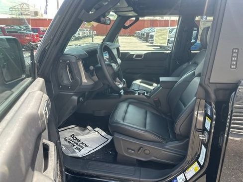 New 2026 Ford Bronco Outer Banks AWD/4WD image 13