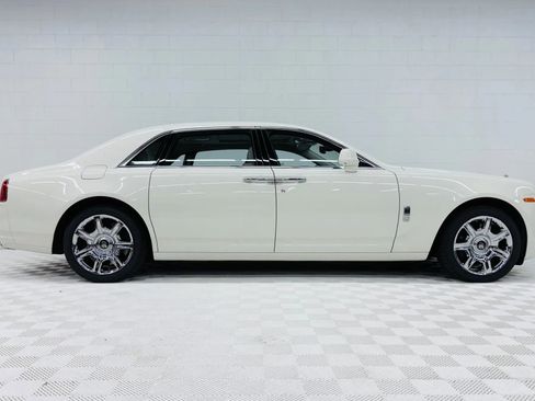Used 2012 Rolls-Royce Ghost Extended Wheelbase image 3
