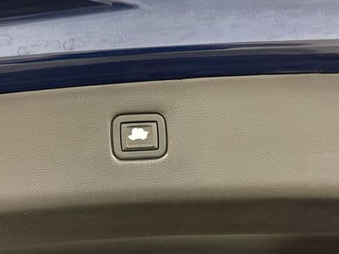 Used 2022 Chevrolet Blazer LT FWD image 28