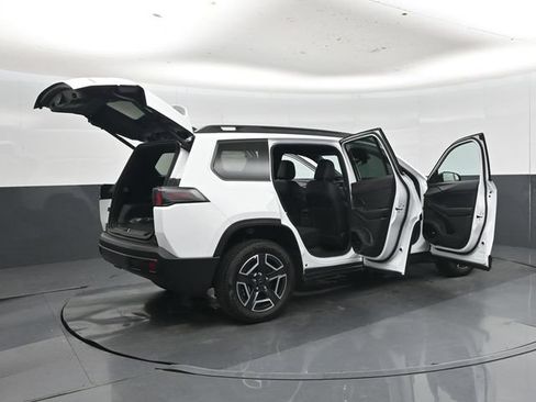 New 2026 Jeep Cherokee Limited AWD/4WD image 58