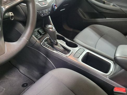 Used 2018 Chevrolet Cruze LT image 26