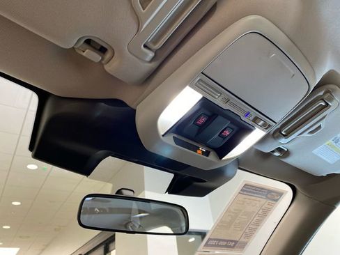 Used 2022 Subaru Forester image 23