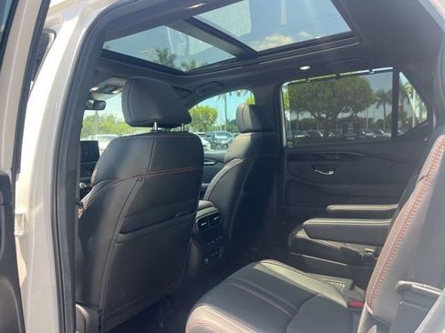 Used 2025 Honda Pilot TrailSport image 26