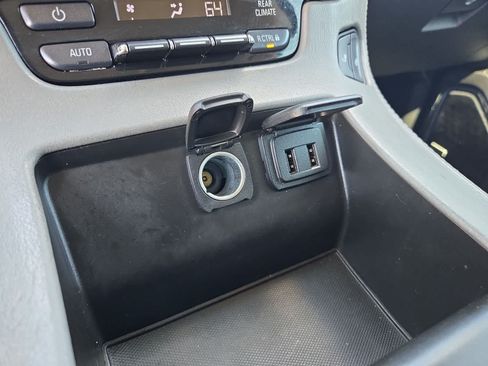 Used 2019 Chevrolet Suburban LT w/ Texas Edition Package RWD image 29
