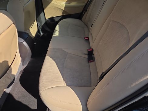 Used 2013 Hyundai Sonata GLS w/ Popular Equipment Pkg image 12