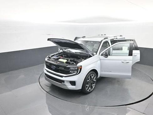 New 2026 Ford Expedition Platinum image 40