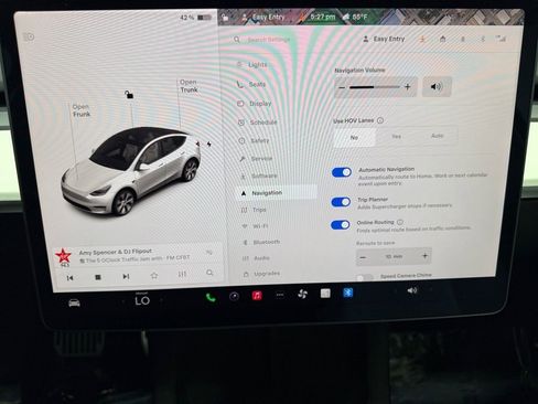 Used 2021 Tesla Model Y Long Range image 51