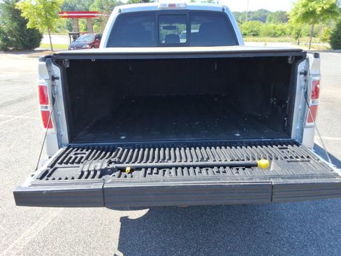 Used 2014 Ford F150 Lariat w/ Equipment Group 502A Luxury AWD/4WD image 16
