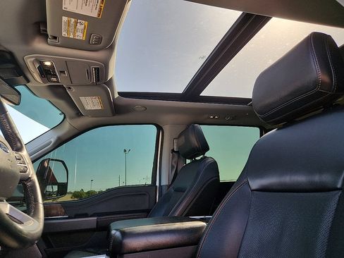 Used 2023 Ford F250 Lariat w/ Lariat Ultimate Package AWD/4WD image 7
