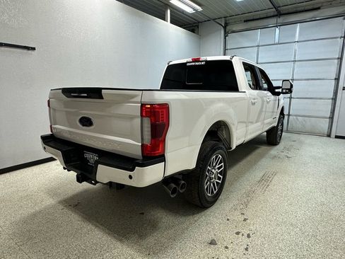 Used 2018 Ford F250 Lariat image 6