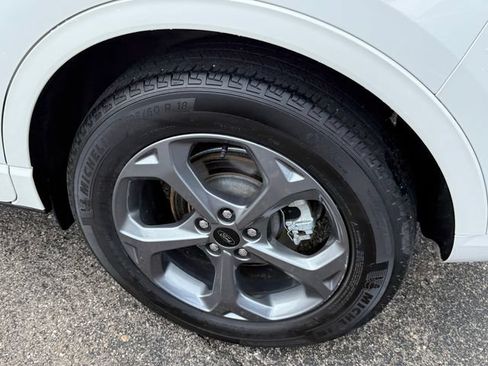 Certified 2024 Ford Escape ST-Line w/ Tech Pack #1 AWD/4WD image 6