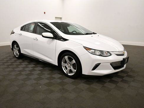 Used 2018 Chevrolet Volt LT FWD image 10