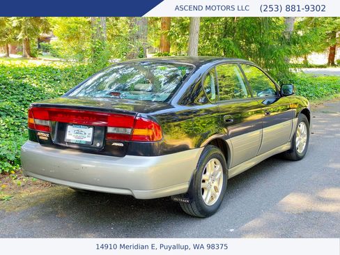 Used 2001 Subaru Outback Limited AWD/4WD image 5