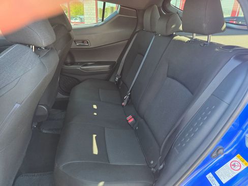 Used 2019 Toyota C-HR LE image 9