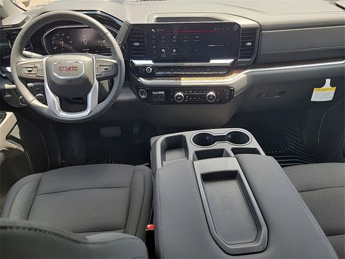 New 2026 GMC Sierra 1500 SLE w/ Preferred Package image 11