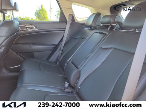 Certified 2023 Kia Sportage EX FWD image 10