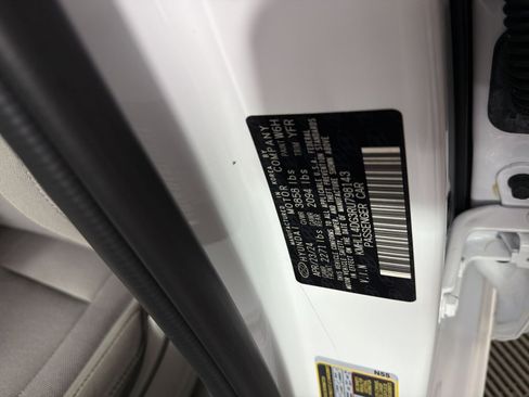 Used 2024 Hyundai Elantra SE image 27