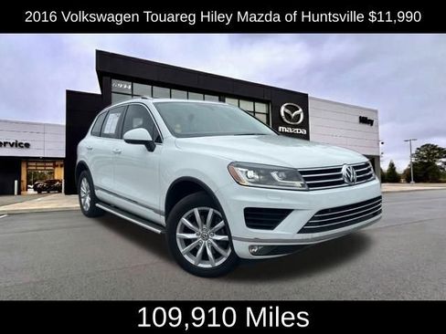 Used 2016 Volkswagen Touareg Sport image 1