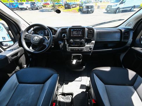 Used 2025 RAM ProMaster 3500 w/ Convenience Group FWD image 25