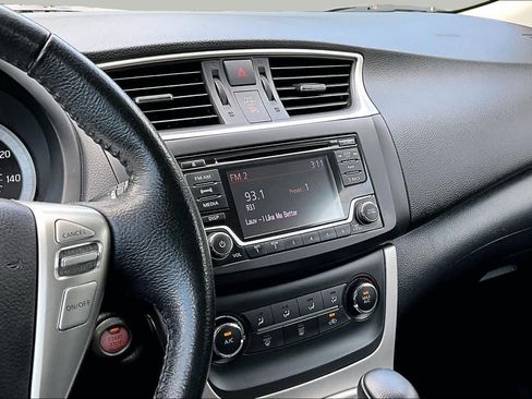 Used 2015 Nissan Sentra SV FWD image 7