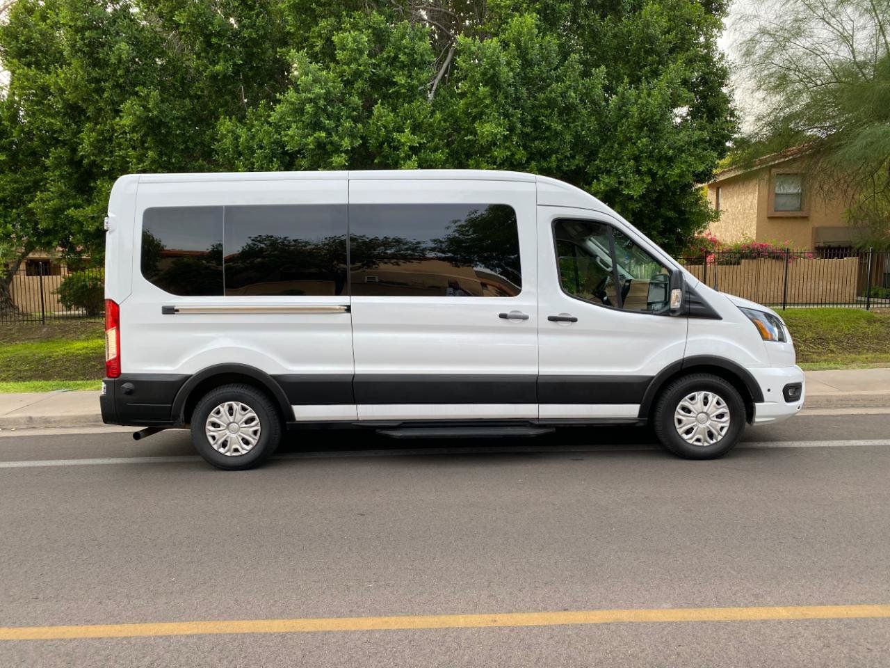 Used 2024 Ford Transit 350 XLT RWD image 4