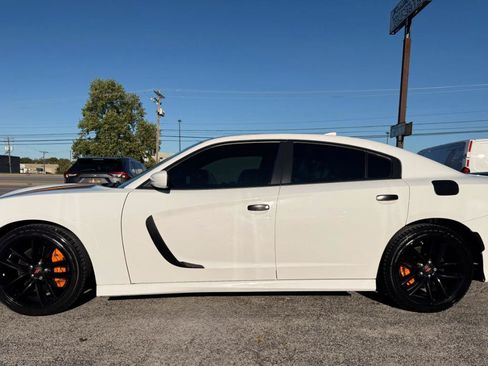 Used 2022 Dodge Charger GT w/ Plus Group RWD image 5