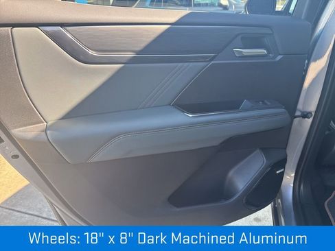 New 2026 GMC Acadia AT4 w/ Luxury Package AWD/4WD image 14