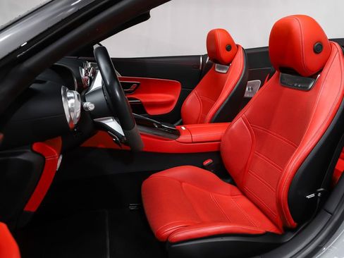 Certified 2022 Mercedes-Benz SL 63 AMG 4MATIC image 7