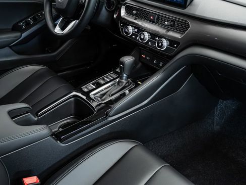 New 2026 Acura Integra FWD image 18