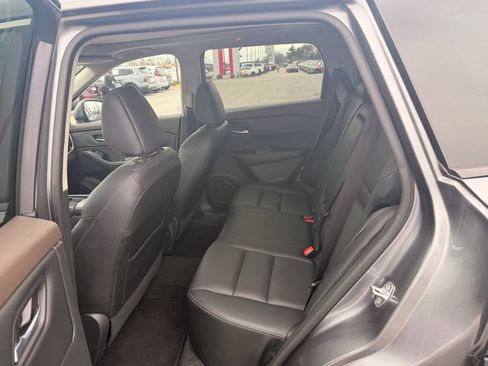 Certified 2022 Nissan Rogue SL image 7